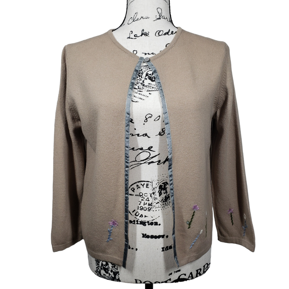 Vintage Benetton Floral Embroidered Cardigan Sweater